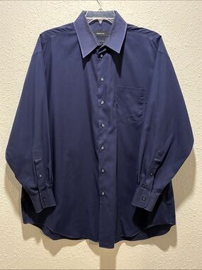 Claiborne Men's Navy Blue Long-Sleeve Dress Shirt